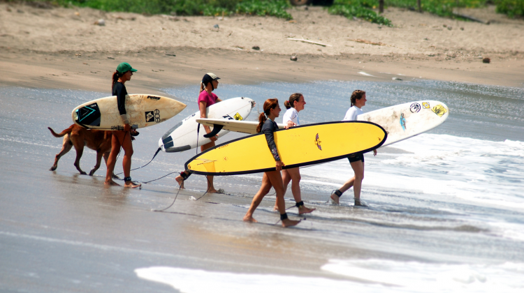 HOW TO: Find the Right Surf Instructor and Progress your surfing to the Next Level